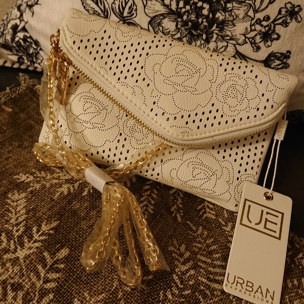 Urban Expressions 'Lucy' Wrislet